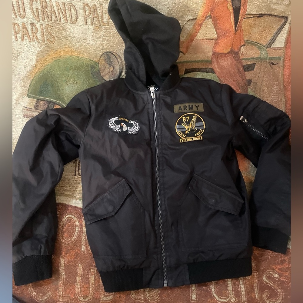 U.S. Army Airborne ‘87 Strike Force Flying High Jacket Insulated Youth Size M